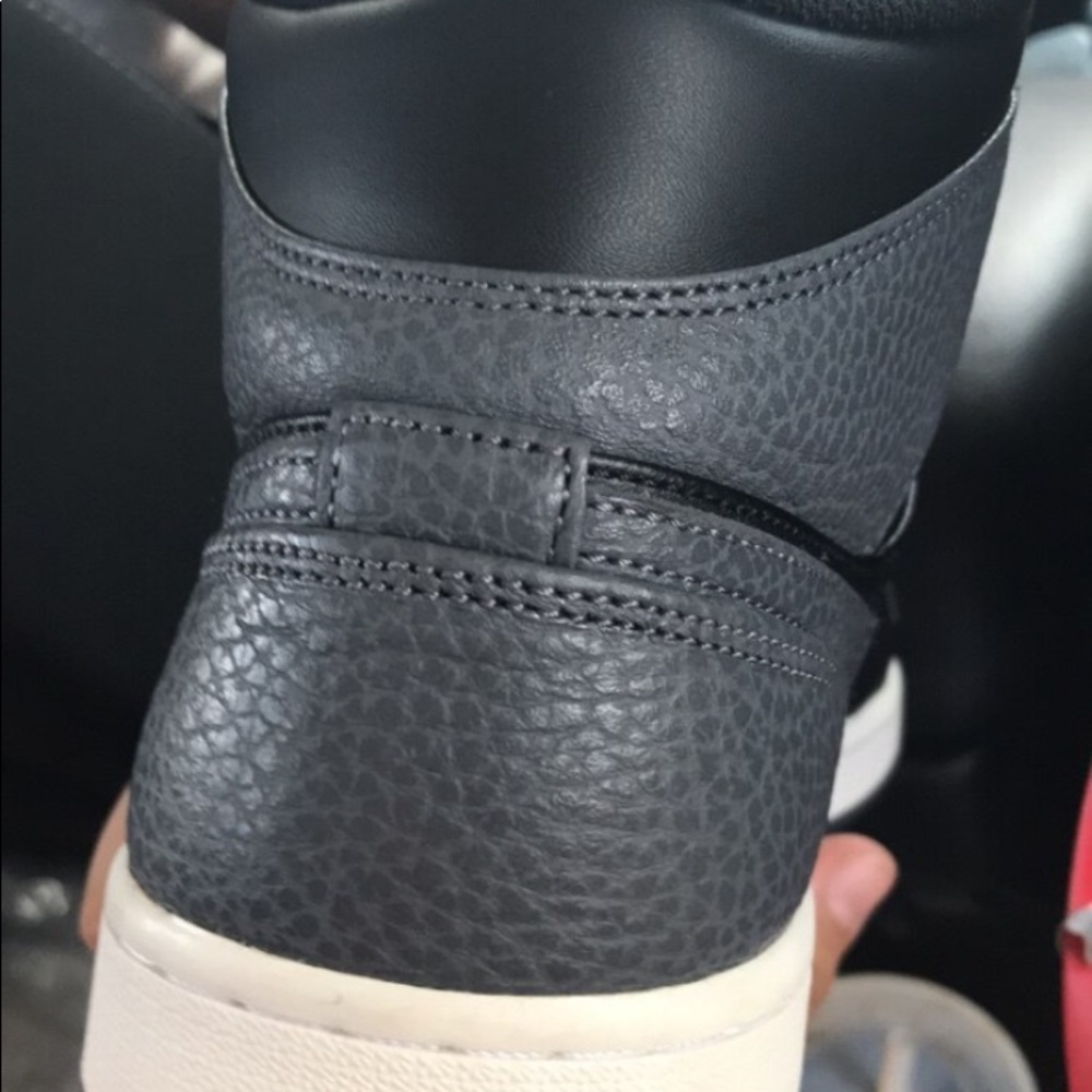 Air Jordan 1 mid black and grey - Picture 5 of 8